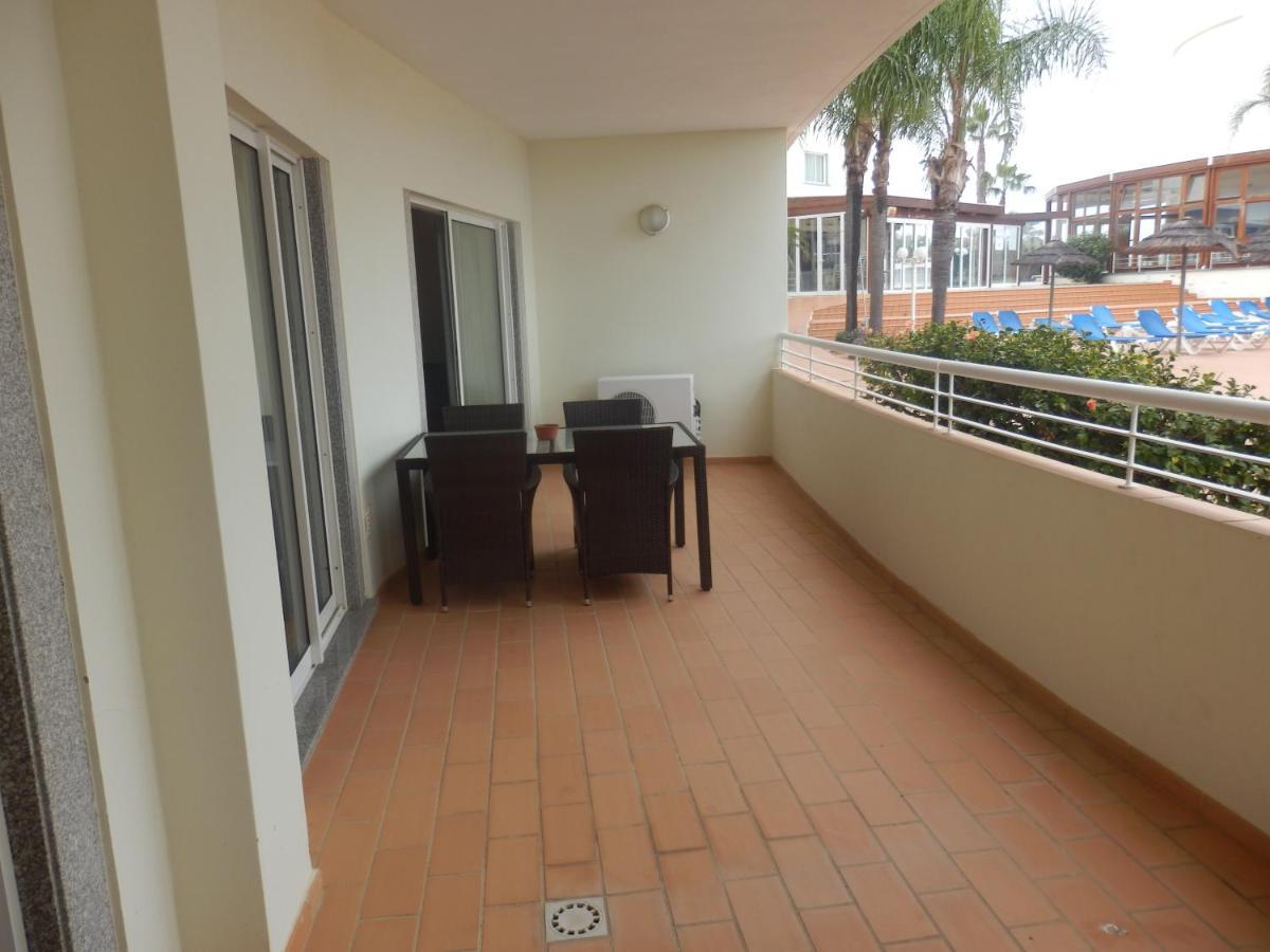 Bel appartement au bord de la mer de Porto de Mos Lagos Exterior foto