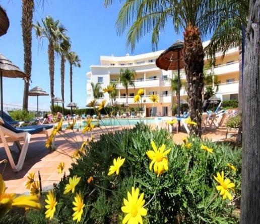 Bel appartement au bord de la mer de Porto de Mos Lagos Exterior foto