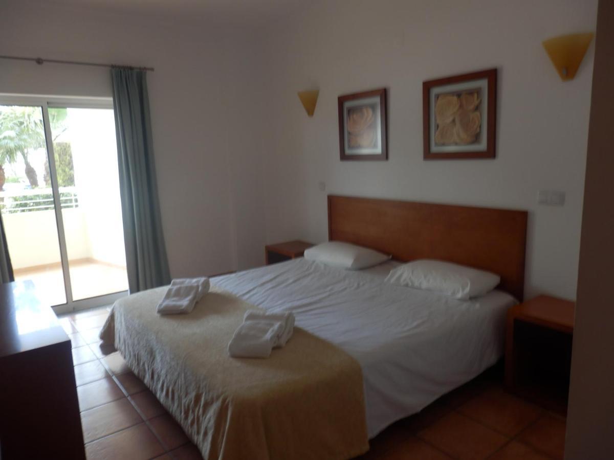 Bel appartement au bord de la mer de Porto de Mos Lagos Exterior foto