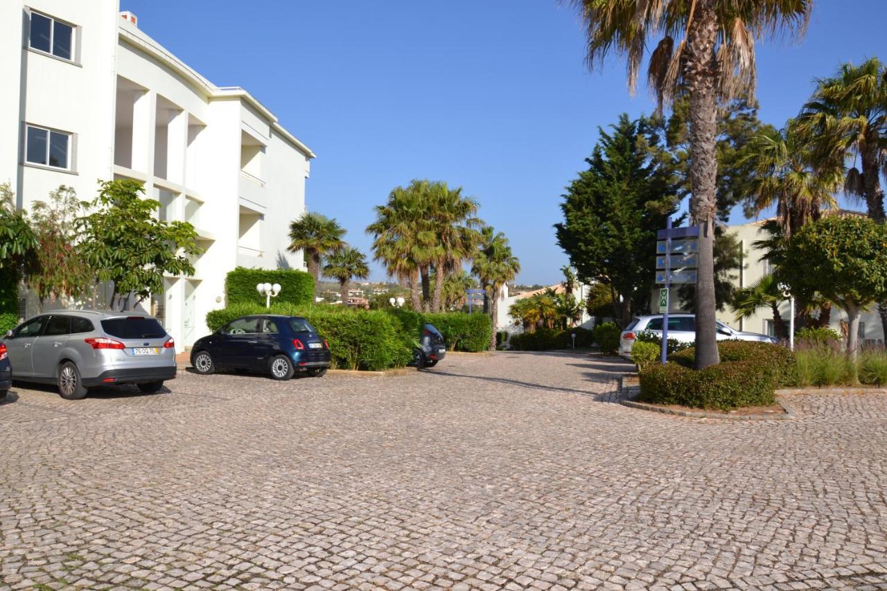 Bel appartement au bord de la mer de Porto de Mos Lagos Exterior foto
